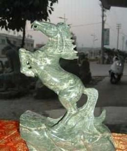 供應(yīng)廠家直銷九龍壁石雕馬-馬到成功_禮品、工藝品、飾品_世界工廠網(wǎng)中國產(chǎn)品信息庫