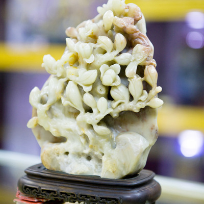 批發(fā)采購玉器工藝品-正品石頭石雕產(chǎn)品 壽山石擺件直銷價芙蓉石【花香鳥語】批發(fā)采.